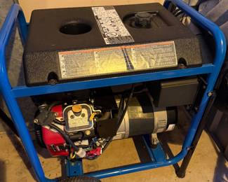 #100A - $250 - Vanguard 14HP power rack 8000 watt generator with cover