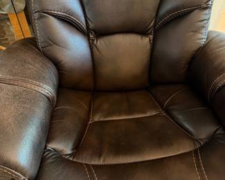 #8 - $180 - Restless style armchair manual recliner 33x29x41 with ottoman
