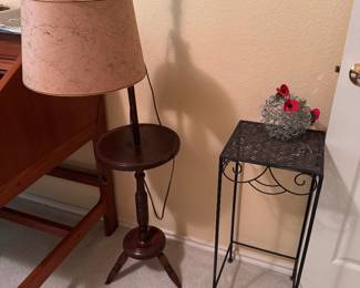 Lamp table