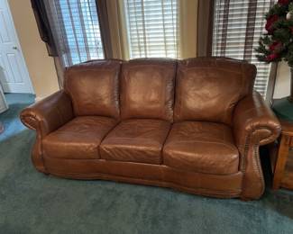 Benchmade Sofa
