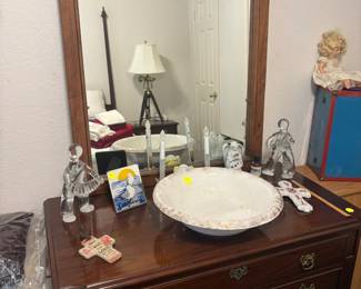 Thomasville dresser and wash bin