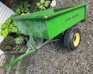 29 John Deere Vintage 80 Yard Dump Cart