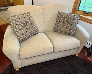 29 England Inc. Modern Upholstered Settee