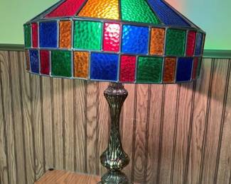 29 Stained Glass Table Lamp