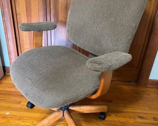 29 Office Star Upholstered Task Armchair