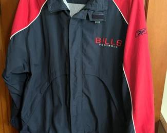 29 Reebok NFL Vintage Buffalo Bills Windbreaker