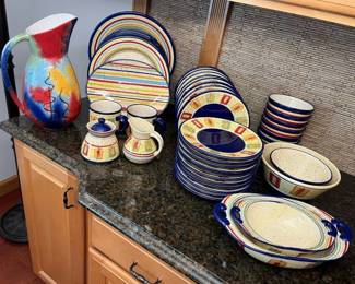 29 Pfaltzgraff Sedona China Set