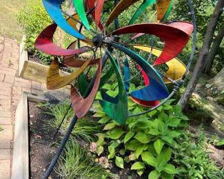 29 Plow Hearth Wind Spinner Whirligig