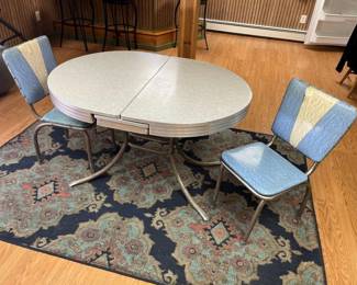 29 Vintage Dinette Set