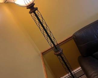 29 Ashley Furniture Genfen Floor Lamp