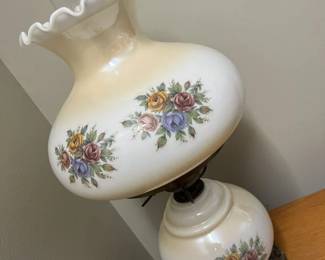 29 Vintage Gone With the Wind Hurricane Parlor Lamp