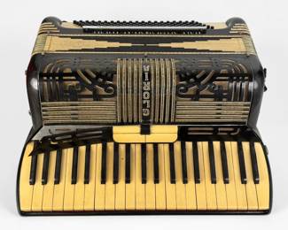 Vintage "Gloria" Italo American Piano Accordion