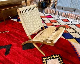 Hans Wegner style chair