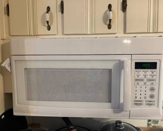 Microwave under cabinet 