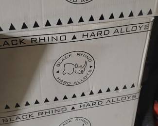 Rhino rims with lugnuts