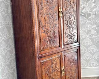 Another view of this stunning piece!