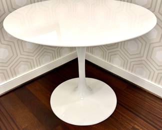 SOLD- Round white lacquered tulip table (minor wear noted on the edge) - 35D x 29H