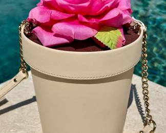 $200 - Kate Spade white flowerpot crossbody 8" tall