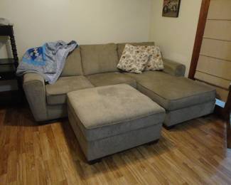 The rest of the sectional/ Ottoman has storage too!