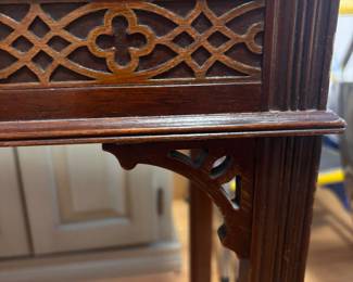 Kittinger side table 