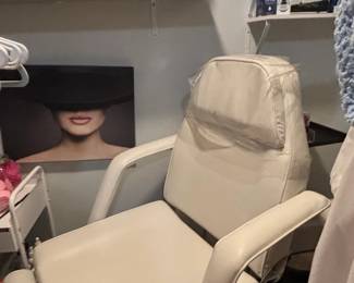 Electric Esthetician Facial Bed or Treatment Chair
