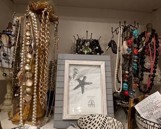 Elsa L. Inc. Decorative Picture Frame
