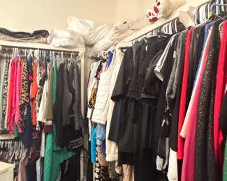Estate Sale Closet Clothing Inventory