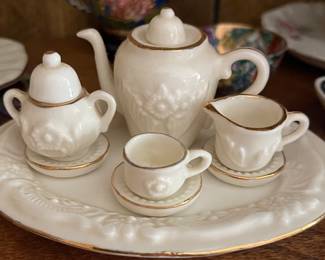 Mini tea set
