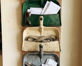 Cool dust pan idea