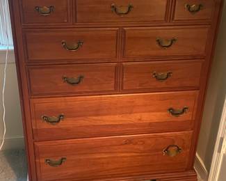 Stand Alone Dresser