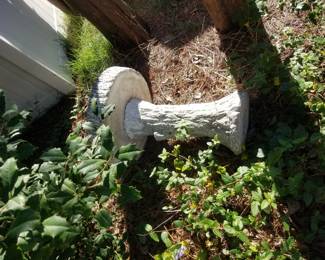 Concrete bird bath