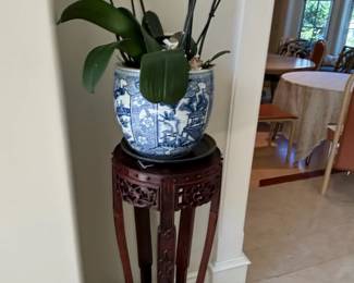 Chinese Blue and White Porcelain Planter on Carved Rosewood Stand