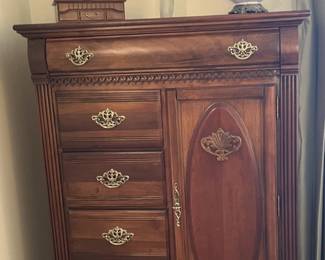 Webb Armoire