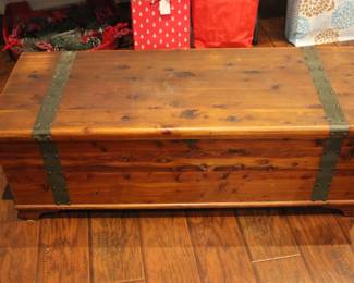 VINTAGE CEDAR CHEST