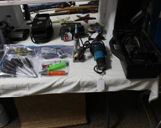 GRINDER WITH ACCESSORIES, HAND TOOLS, 12V AIR PUMP AND MORE