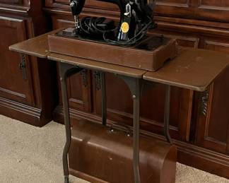 Antique Singer Sewing Machine with Coffin Case