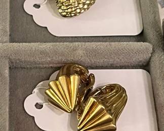 14K Yellow Gold Clip On earrings