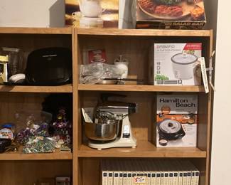 Unopened kitchen items