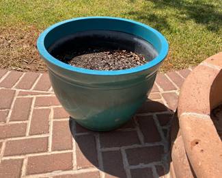 lightweight planter