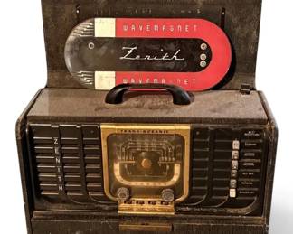 Vintage Zenith TransOceanic Wavemagnet Clipper Radio
