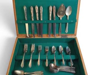 Vintage Flatware Set w Wooden Case 50 Pieces