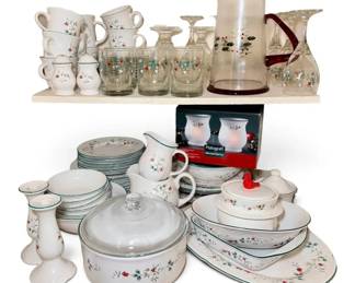 Pfaltzgraff Winterberry Serving Dishes Decor