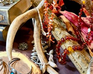 LOTS OF CORAL, AMBER, CHERRY AMBER, MOTHER OR PEARL.