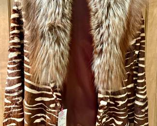 HIGH-END ZEBRA WITH FOX FUR COLLAR RETAILS $3000.