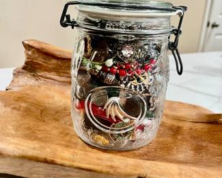 Jewelry jar