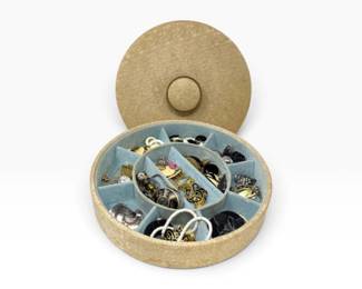 82 VintageQuiltedRoundLazySusanJewelryAccessoriesBox