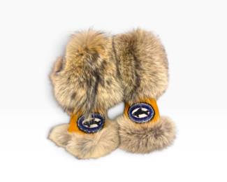 135 NativeAmericanFurSuedeMuklukswBeadedOrcaDesign