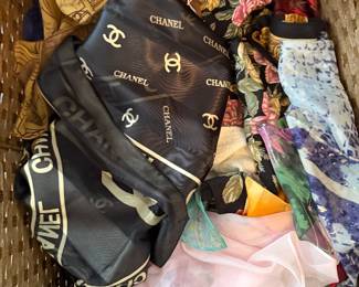 Ladies Scarfs