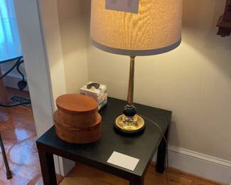 Side table with lamp 