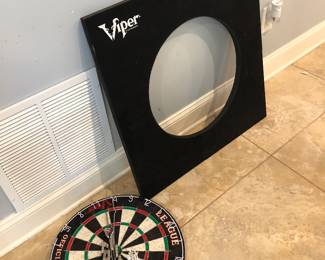 Viper Dartboard w/ protective surround and scorecard (not pictured)